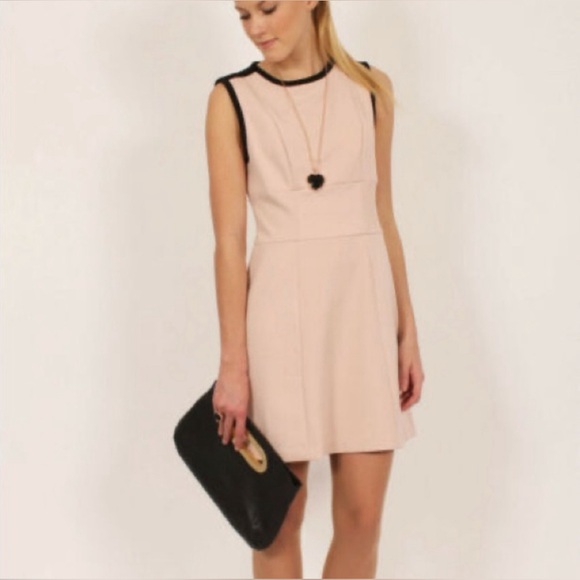 Michael Kors Pebble Leather Clutch Bag - Picture 2 of 14